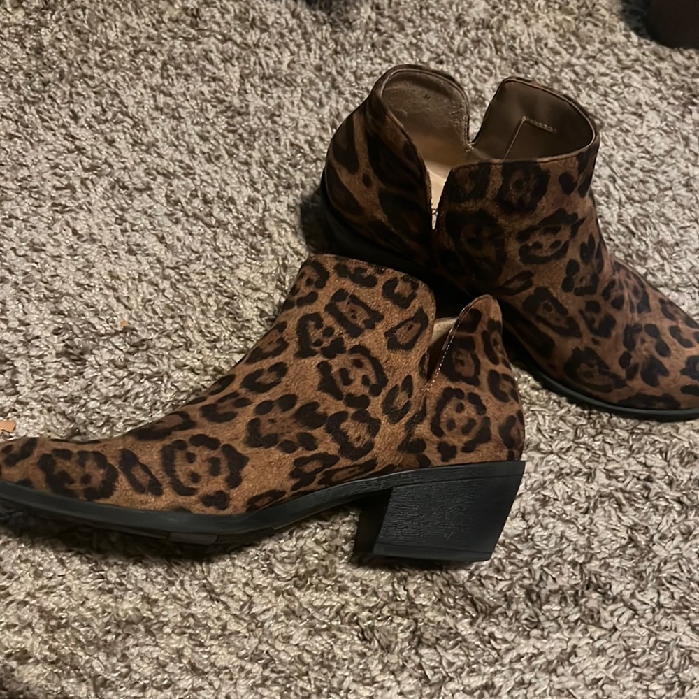 Lifestride Soft System, Flex, Leopard Print Booti… - image 1